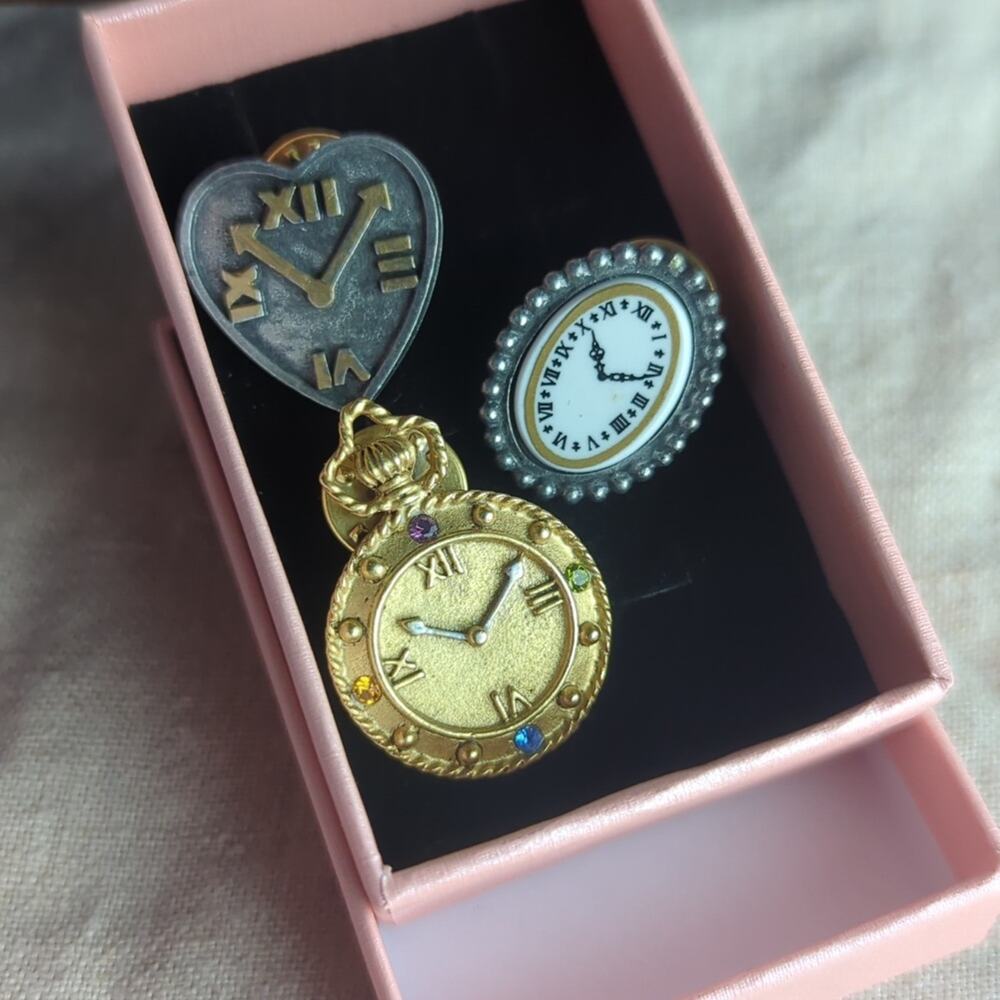90s Y2K Clock & Watch Brooch Set Whimsigoth Fairycore Costume Jewelry